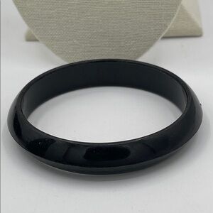 3.25.26-11 Classic Black Resin Bangle Bracelet